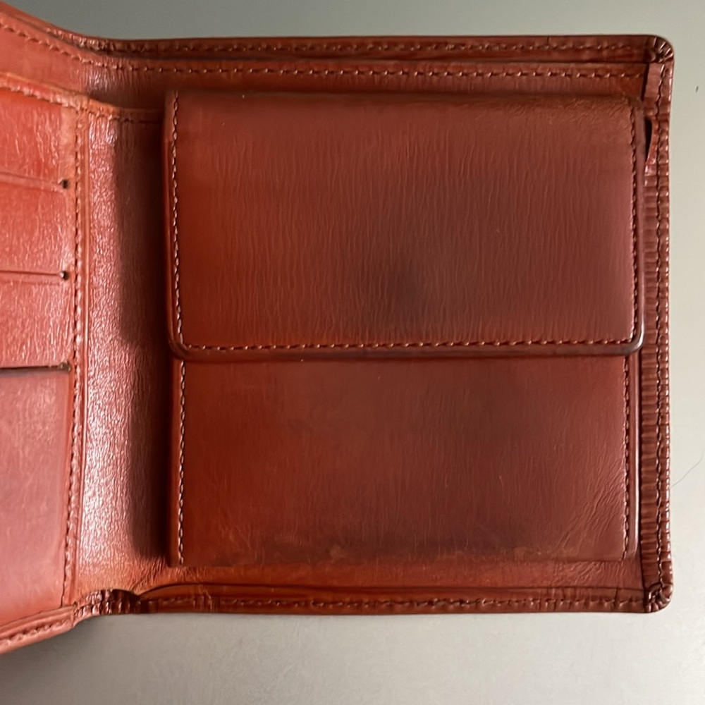 Louis Vuitton Vintage Portefeiulle Marco Kenyan Fawn Epi Leather Bifold Wallet - Picture 4 of 13